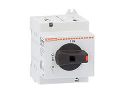 LOVATO ELECTRIC - Interrupteur-sectionneur, à comm, dir. + poign. noire, 40A 800VDC-32A 1000VDC
