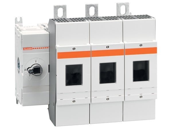 LOVATO ELECTRIC - Interrupt-sectionneurs GM 3P 200A,UL 98,sans poignée,avec porte-fusi typ J C03