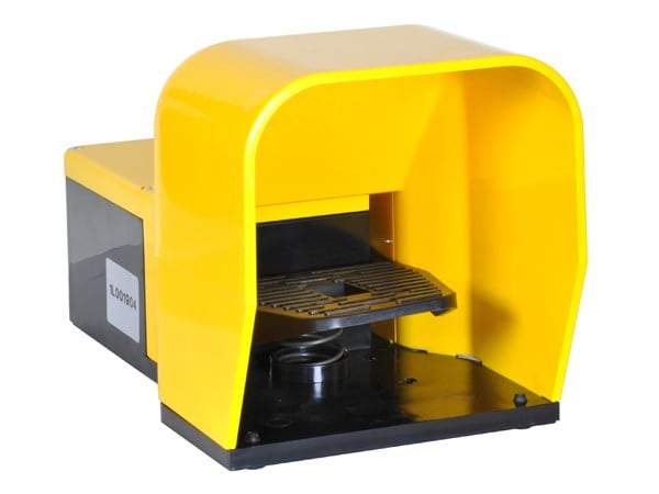 LOVATO ELECTRIC - Interrupt a un pedale en PVC protégé avec actionnement libre,cont. 1NO+1NC SLOW