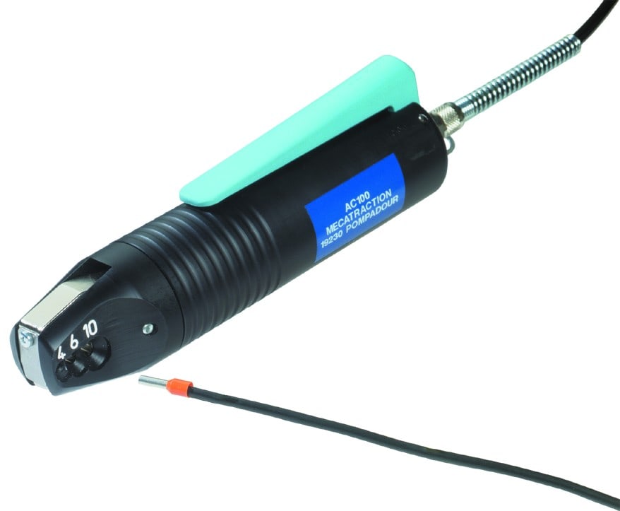 MECATRACTION - PINCE PNEUMATIQUE POUR SERTISSAGE DES EMBOUTS