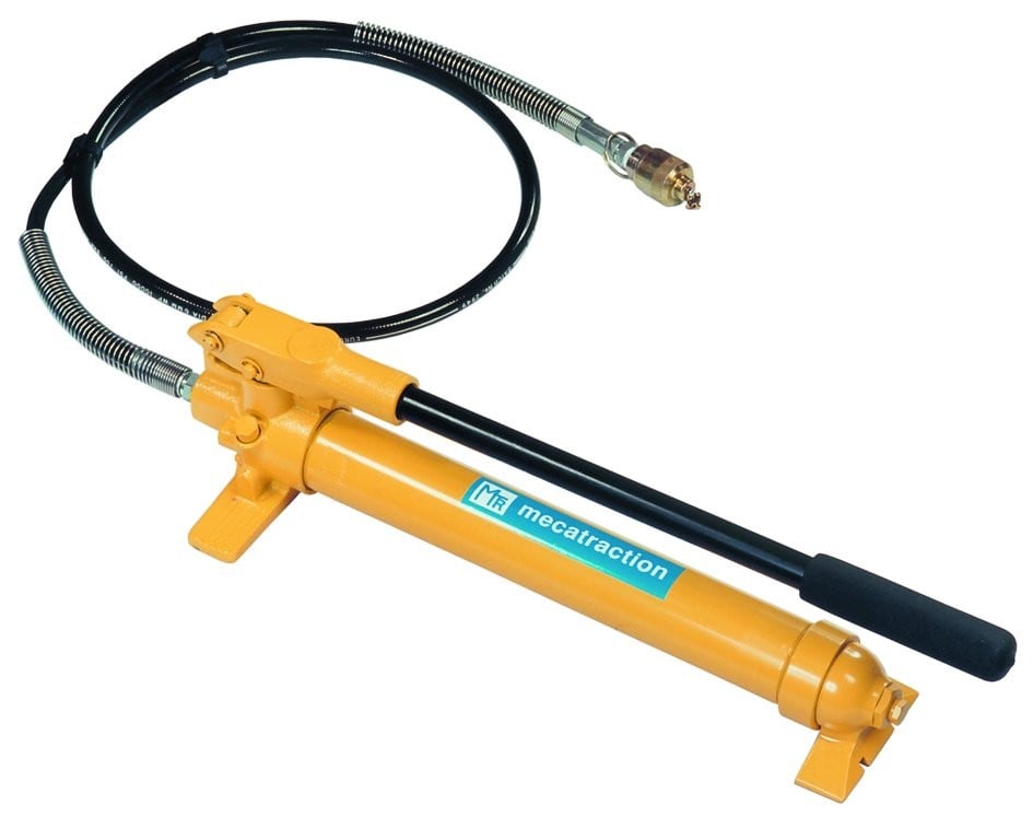 MECATRACTION - POMPE HYDRAULIQUE A MAIN UNE VITESSE PRES. 700 BARS