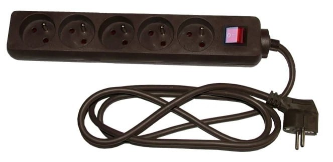 Decelect Forgos - BLOC 5 PRISES+ INTER 16A H05VVF3G 4M 3X1.5mm²