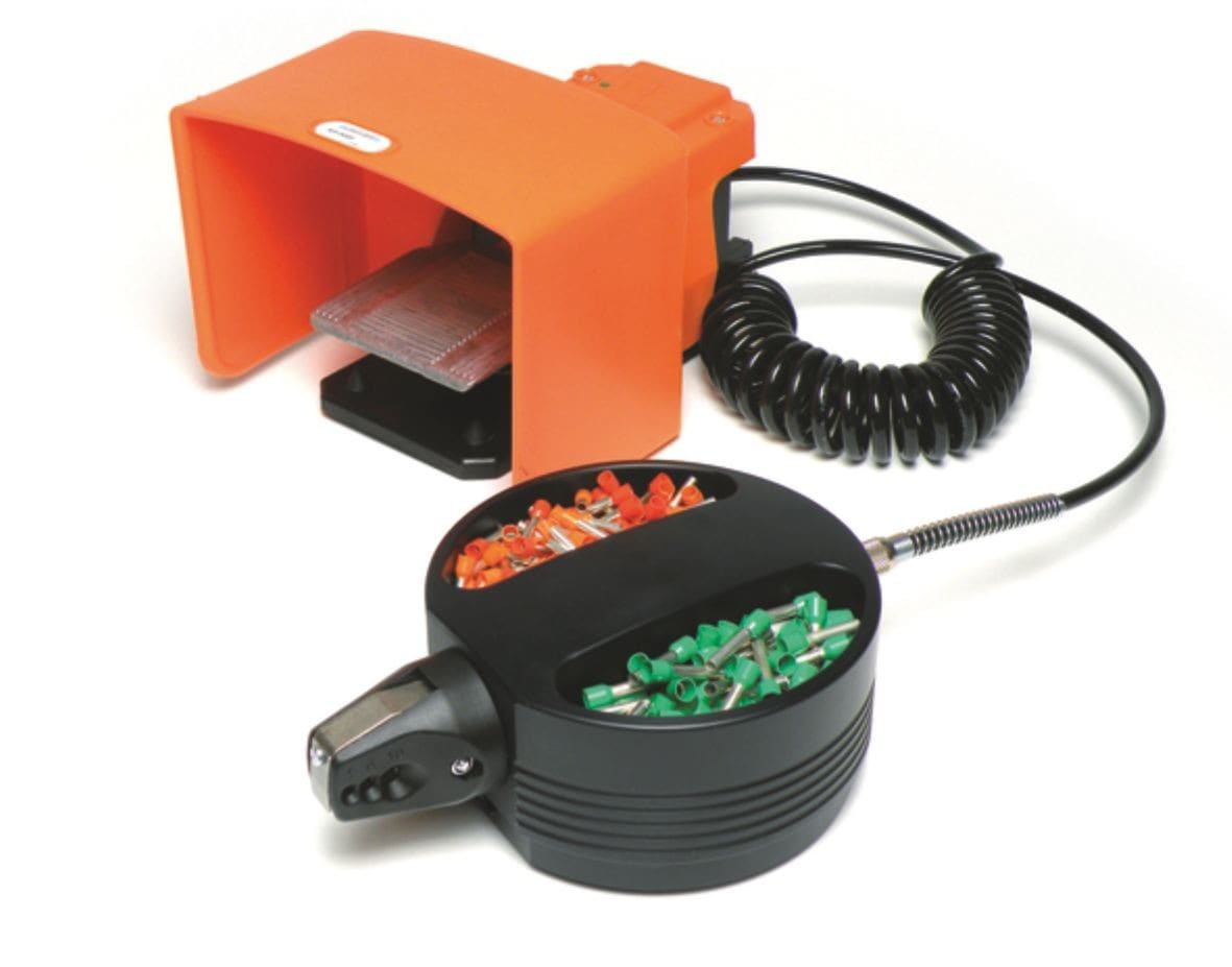 Cembre - Presse à sertir pneumatique pour embouts de câblage (0,25 à 2,5 mm²)