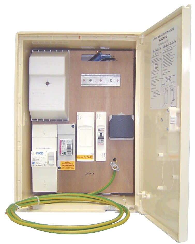 Michaud - Coffret de branchement prov. mono + prise + terre