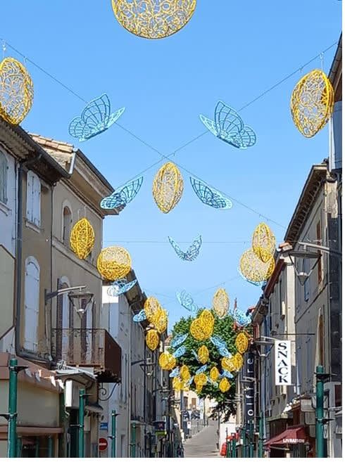 Blachere - Décor SPHERE3 SUSPENSION 3D SPHERE JAUNE BIOPRINT