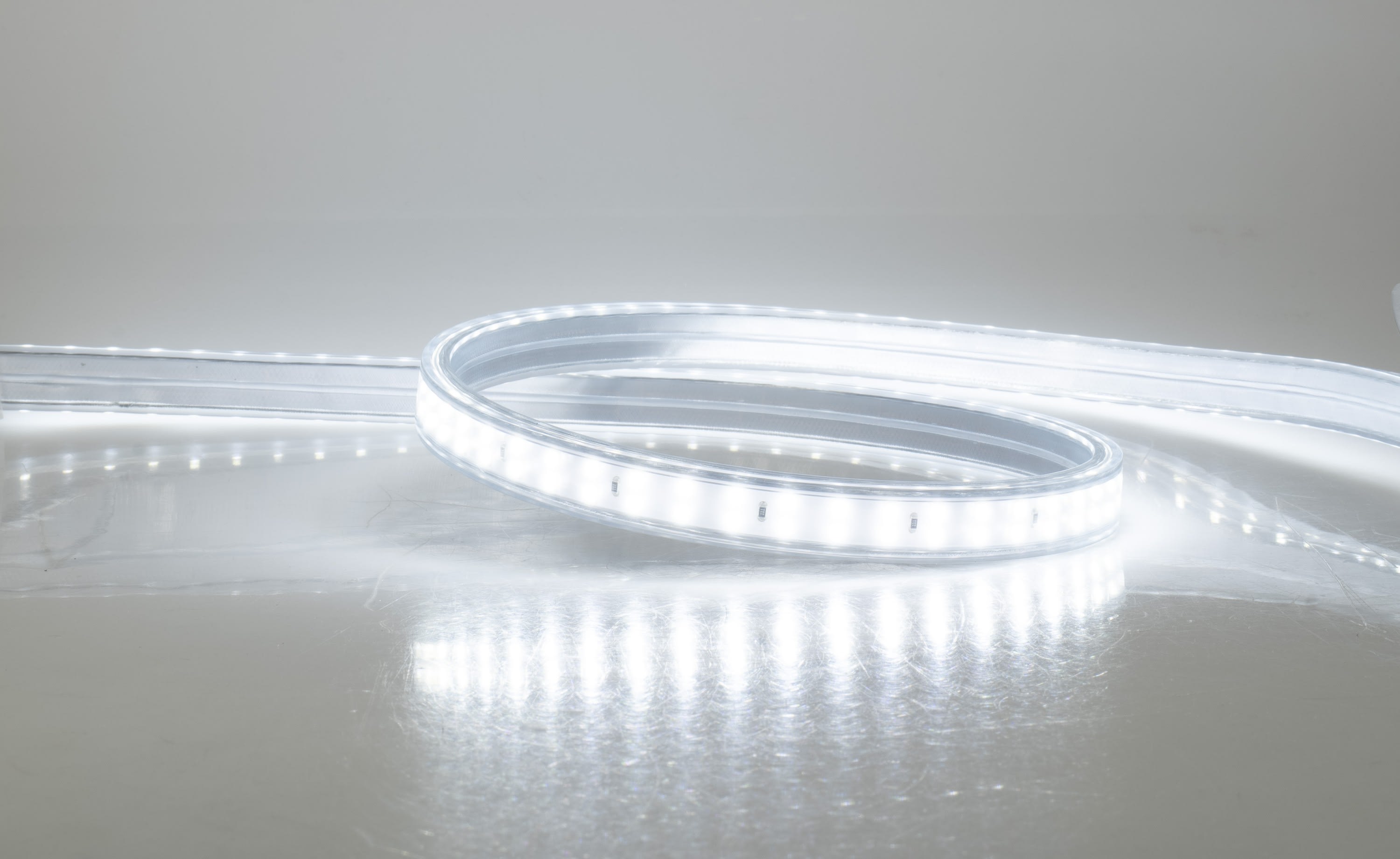 Blachere - RUBAN SMD LED - 25m 4500 SMD LED blanc pur (180 LED/m) Puissance: 9W/m