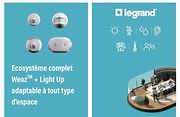 Visuel avec à droite la maquette d'une salle de réuniion et des pictos et à gauche un écosystème complet Weoz + Light Up