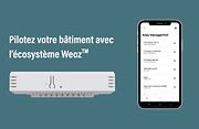 Smartphone à droite et une solution Weoz à gauche pour piloter simplement un bâtiment